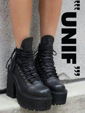 🖤💋HOT ITEM!💋🖤 UNIF THRASH 100% Leather Leace Up Platform Boots in Black